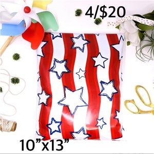 4/$20 -20 Stars & Stripes Poly mailer 10”x13”